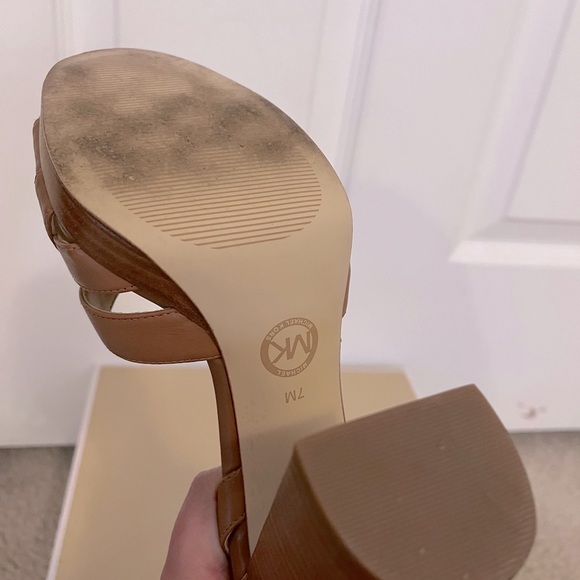 Michael Kors Anneliese platform leather shoes - Picture 6 of 7